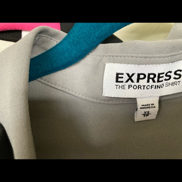 5 Button Down Shirts - Picture 4 of 9